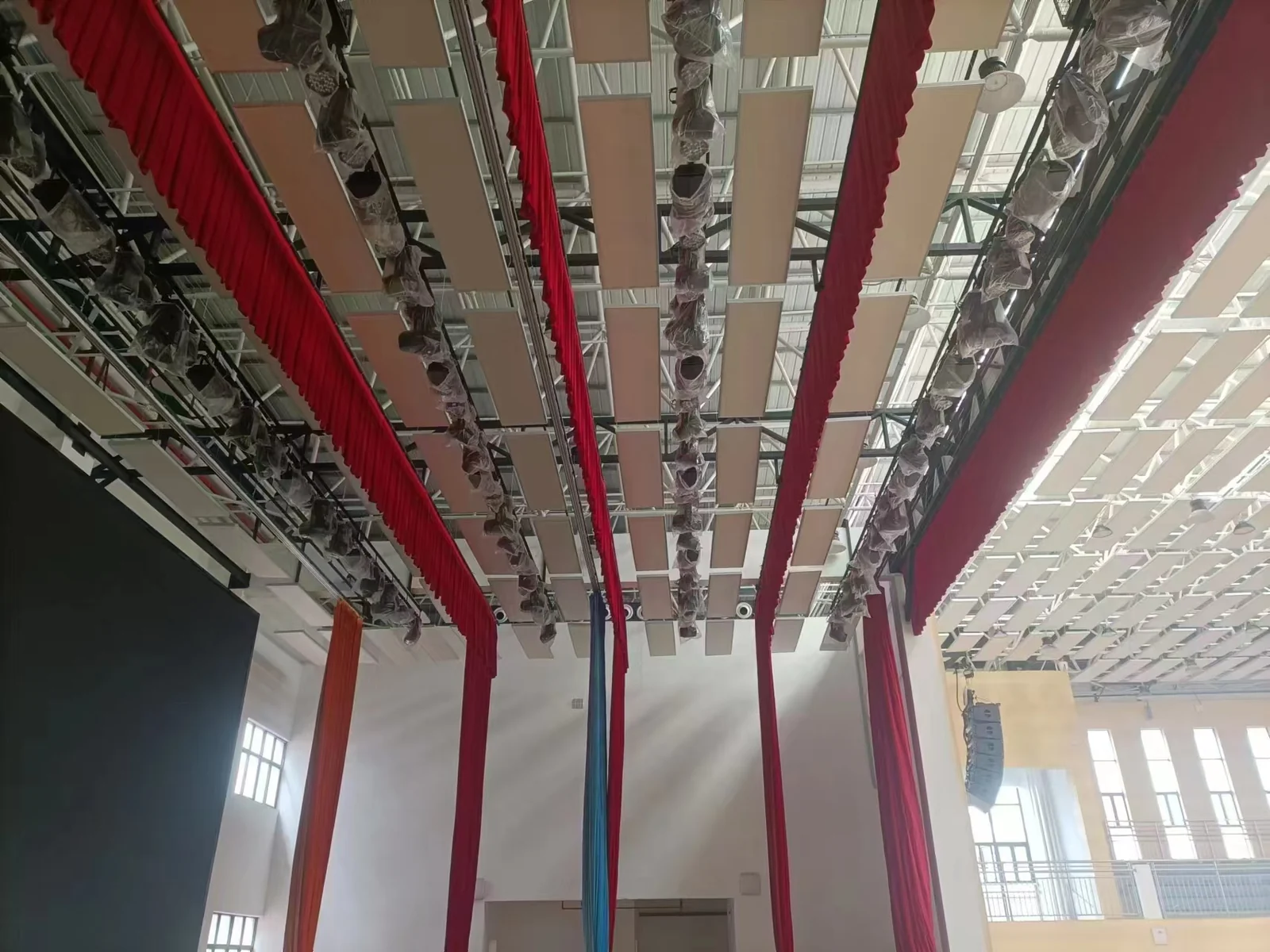 东莞市大凌山新风中学报告厅现场照片 4