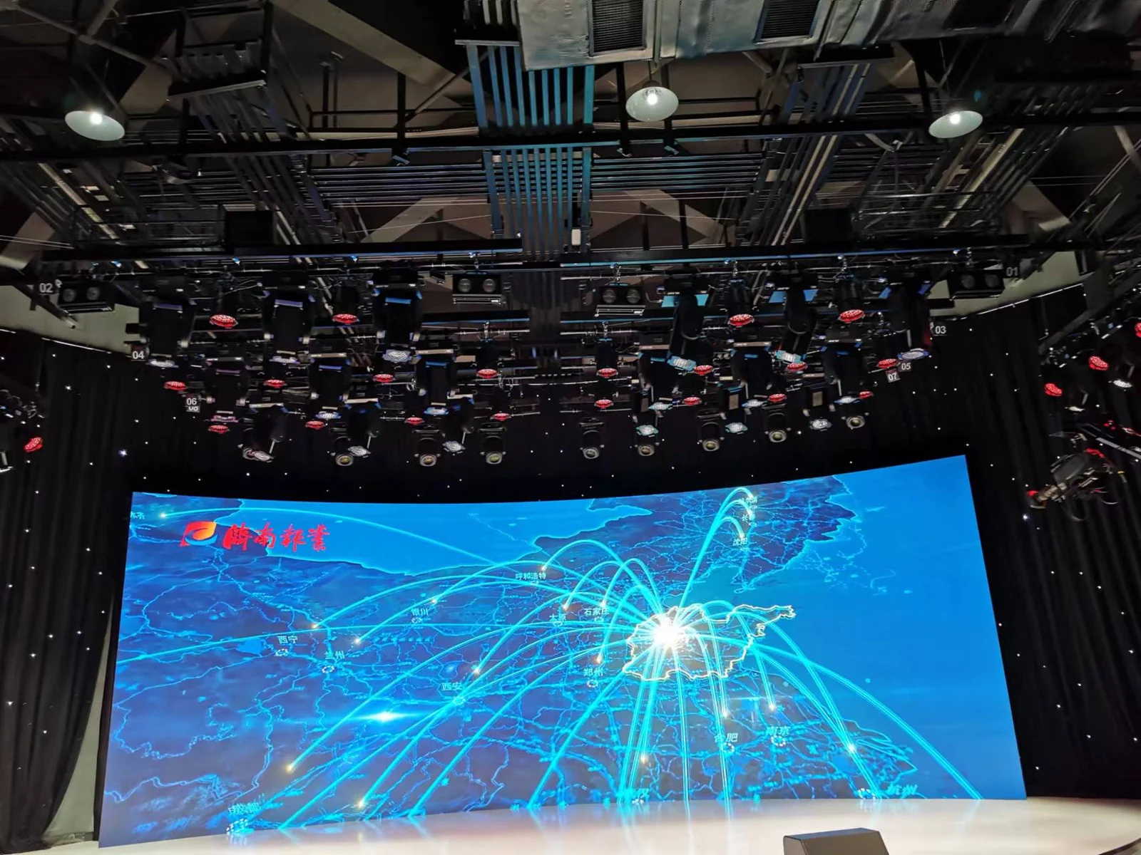 济南报业集团演播厅现场照片 4