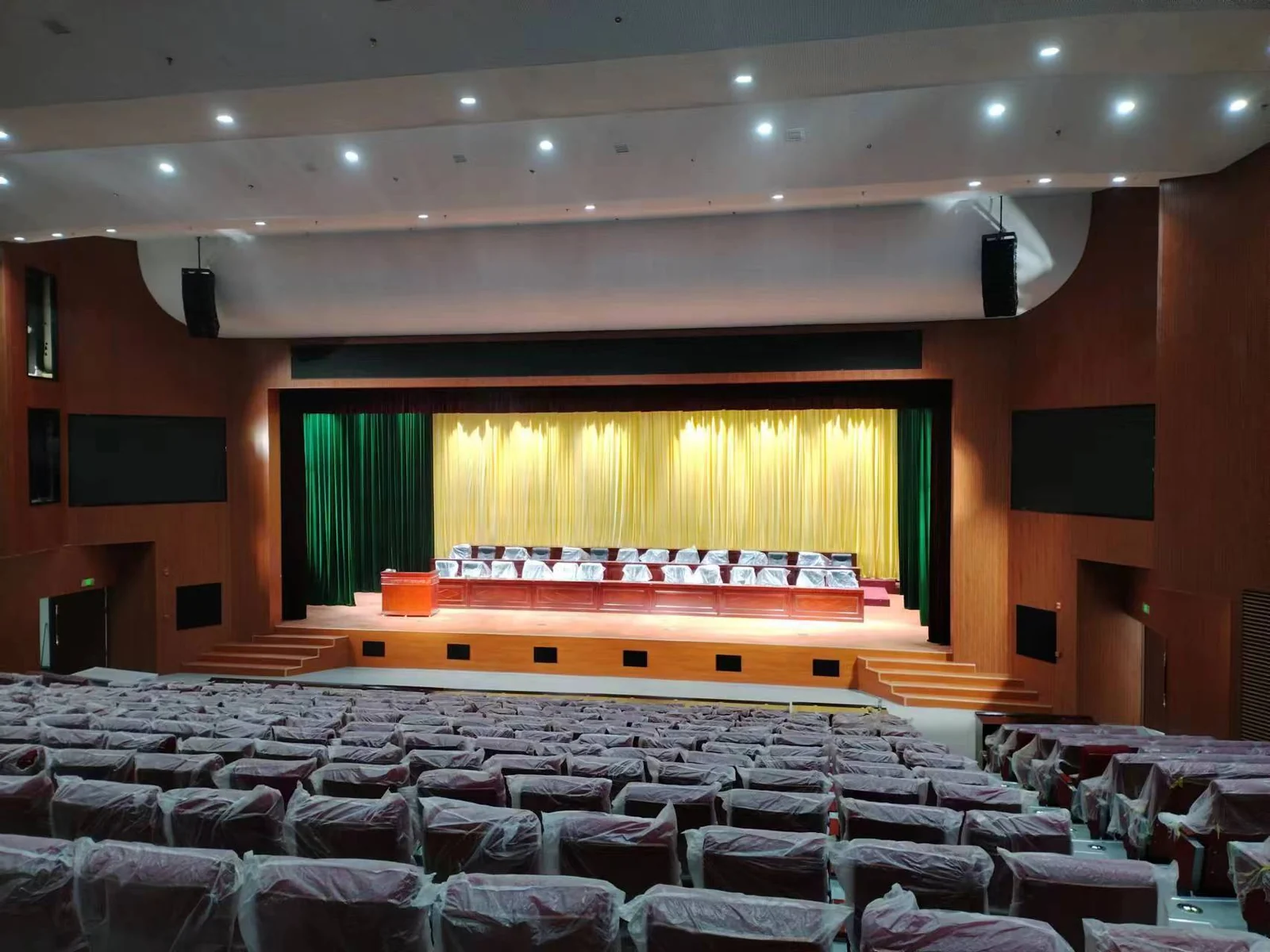 Juancheng Grand Theatre and Integrated Media Centre — venue view 2